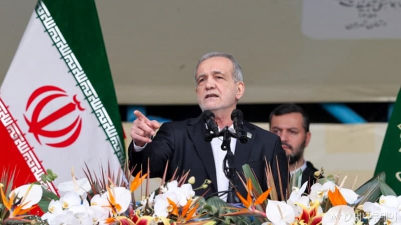 이란 대통령, 걸프국에 사과 "중동 국가에 적대 없어"…"무조건 항복? 헛된 꿈"