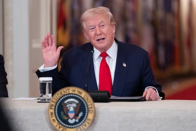 이란 대통령 "종전 중재 시도 시작됐다"…트럼프 "무조건 항복해야 협상"