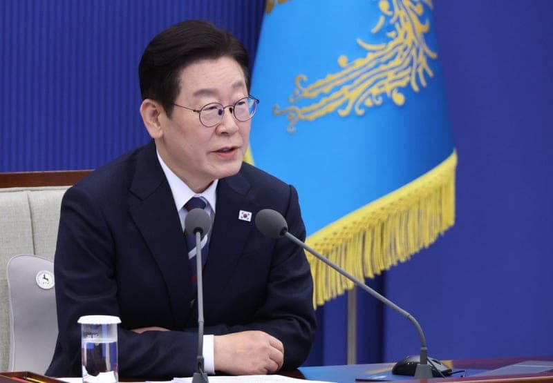 이재명 대통령, 靑 과로에 '전쟁터 상황, 어쩔 수 없어'