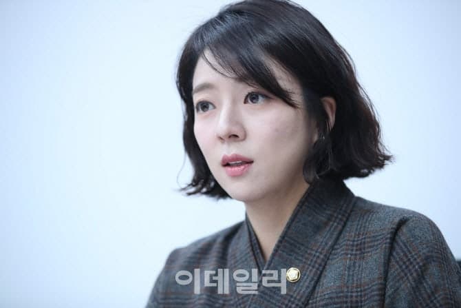 배현진, 당원권 정지 1년 불복…가처분 신청