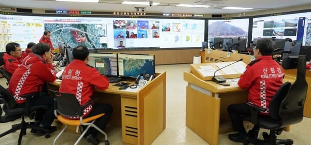 "산불 어쩌나" 산림청, 청장 면직에 '공석' 비상…노조 "인사 검증 실패가 부른 참사"