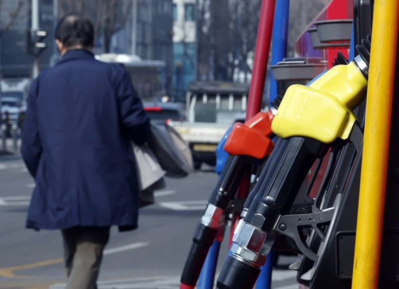 주유소 기름값 11주 만에 동반 상승…"다음 주도 오를 듯"