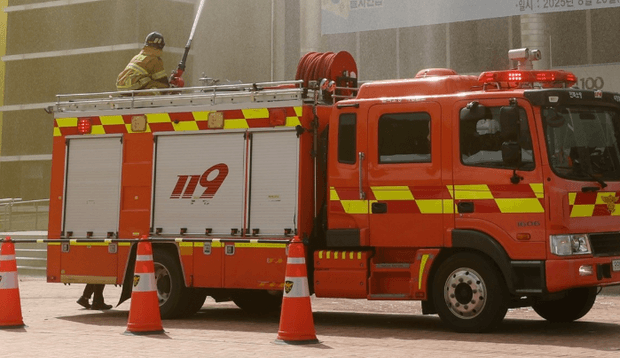 북한산 연화사·금산사 인근 산불 발생…“잔불 정리 중”