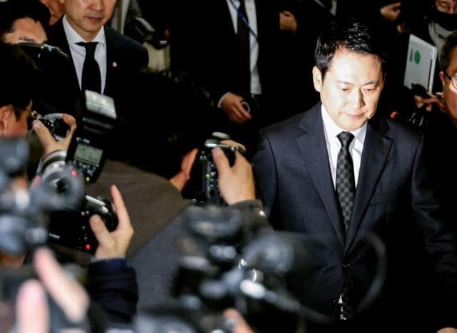 장동혁 '절윤 거부' 논란, 당협위원장 25명 사퇴 촉구