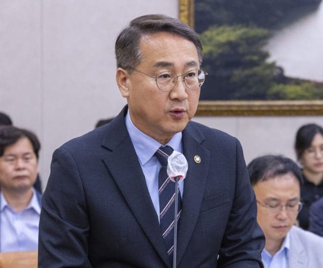 이 대통령, 김인호 산림청장 직권면직…"중대한 현행 법령 위반"