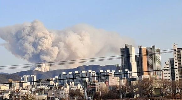 함양 산불 진화율 69%…밀양 산불 확산에 '국가소방동원령' 발령