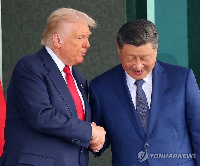 中, 美 10% 관세 발효에 "기존 대응조치 조정" 시사하며 "무역협상서 논의 용의"