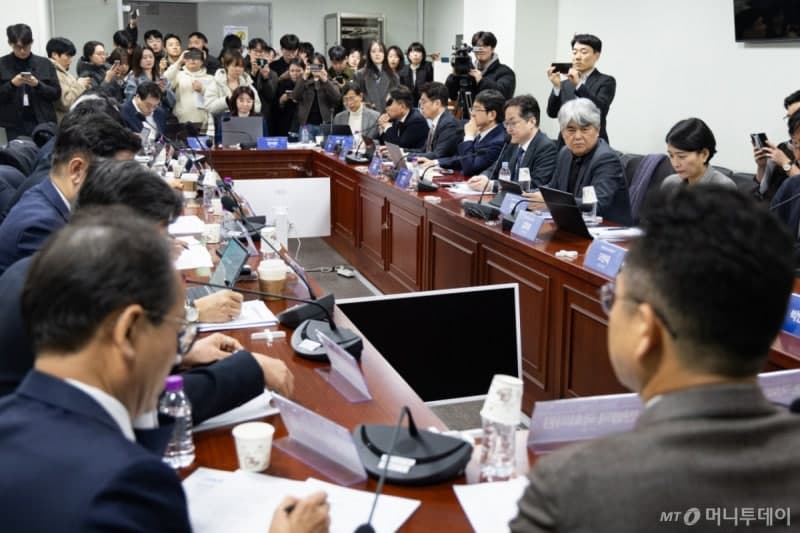 디지털자산기본법, '거래소 지분규제' 쟁점…입법 불확실성