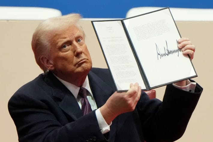 트럼프, 대법원 제동에도 관세 강행…232조로 확대