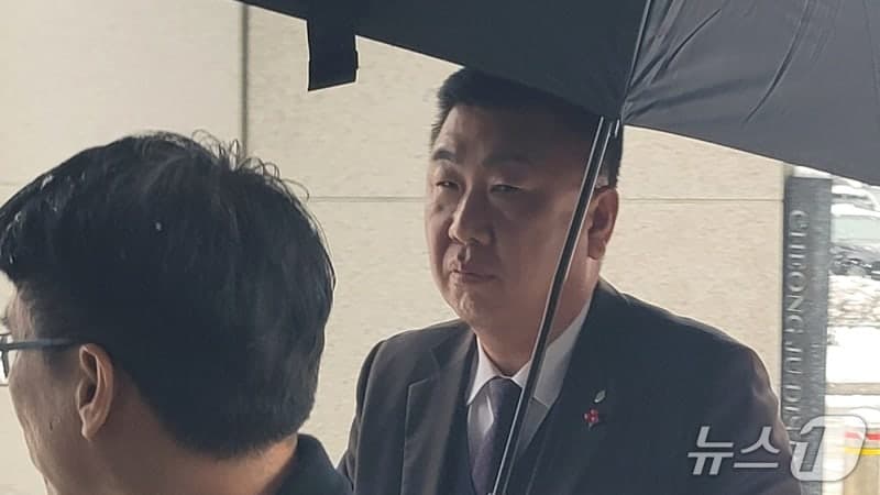 이범석 청주시장 등 '오송참사' 재판서 혐의 부인…공방 격화
