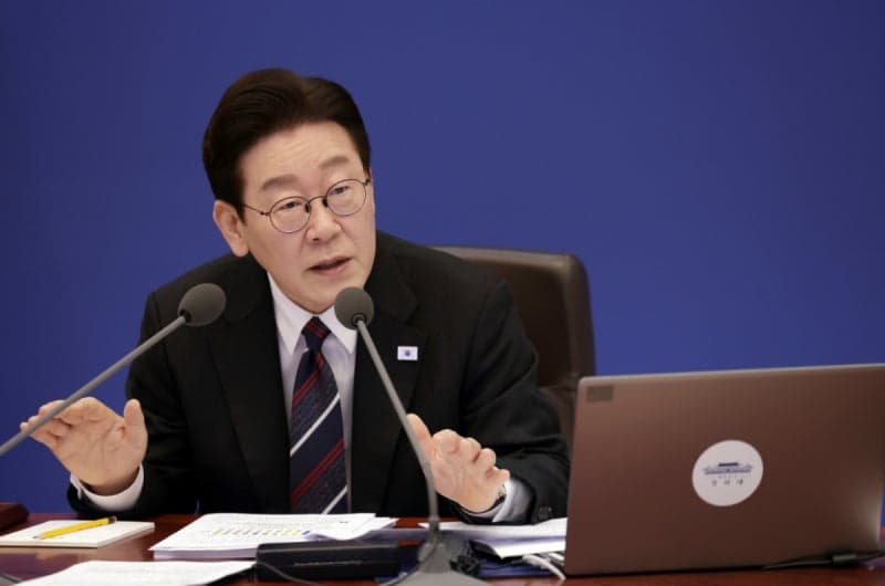 이 대통령 지적 후 '100원 생리대' 출시, 가격 인하 경쟁 본격화