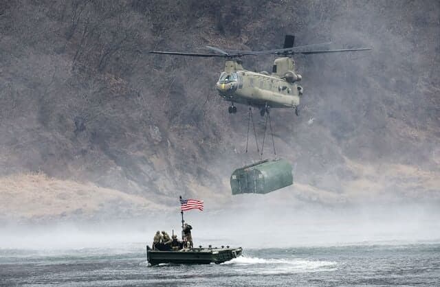 한미동맹 잇단 엇박자… 야외 기동훈련 두고도 "계획대로 실시" 이견
