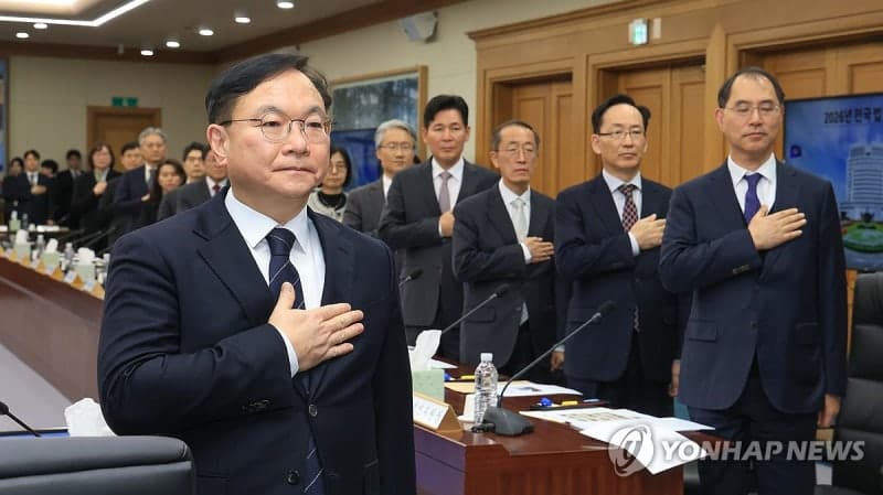 민주당 "사표 낼 사람은 조희대…즉각 사퇴하라"