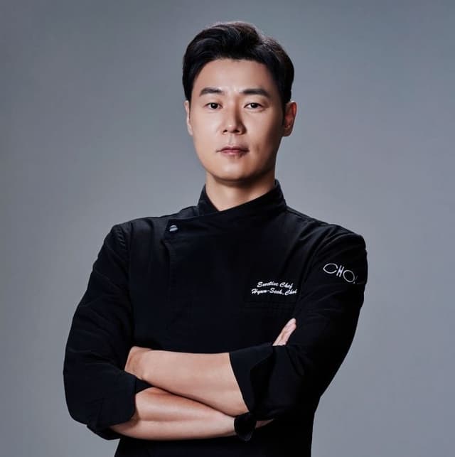 "노출 심한 의상 피해 달라" 최현석 셰프 레스토랑 공지 화제된 이유는?