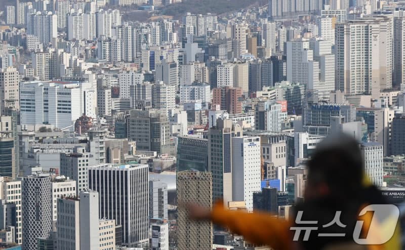 강남 집값 하락 전환, '불패 신화' 흔들