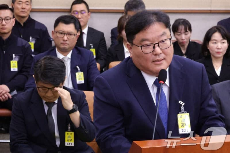 상설특검, '쿠팡 수사 외압 의혹' 엄희준·김동희 검사 직권남용 혐의로 불구속 기소