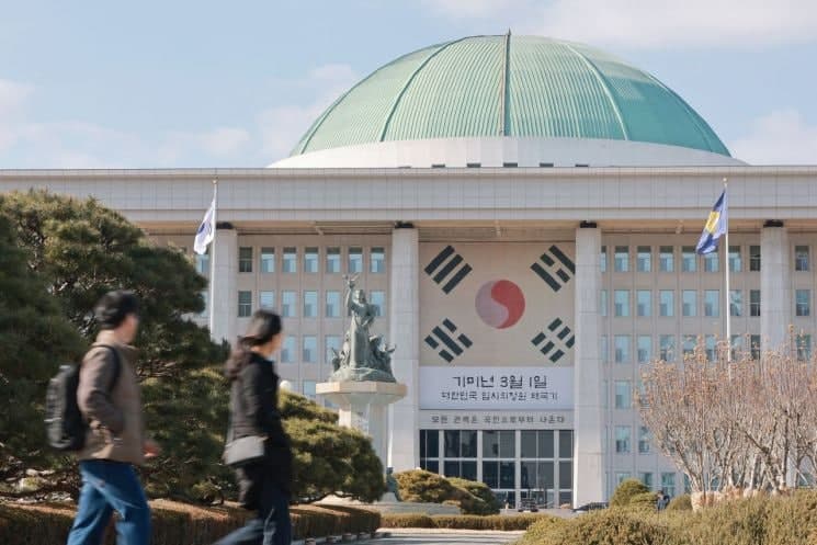 '공공의대법' 복지위 법안소위 통과…공공의료 15년 의무복무