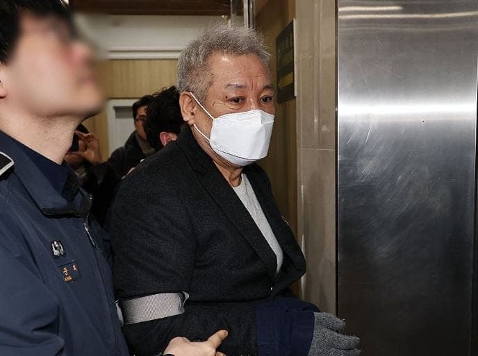 '통일교 청탁' 건진법사 1심 징역 6년…특검·피고인 모두 항소