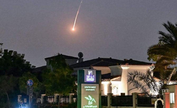 중동에 발 묶인 한국 관광객 540명…여행업계 “100% 환불” 전면 대응