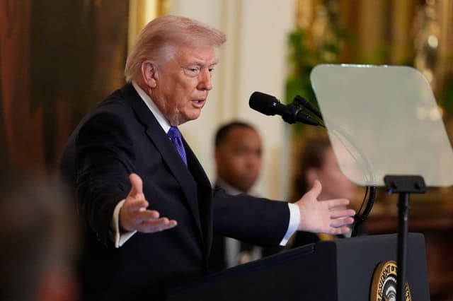 트럼프 "이란 핵·미사일, 美본토 위협 직전…마지막 타격 기회"