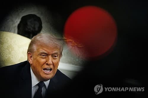 트럼프 "필요시 미군이 호르무즈 해협서 유조선 호송"