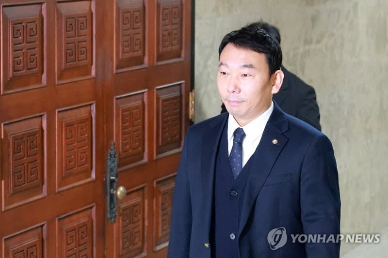 김용민 "정부 검찰개혁안, 檢 우회적 수사권 획득 가능성 제거해야"