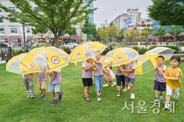 서울시, 보육교사 1명당 아동 수 2명으로 줄인다…952억 투입