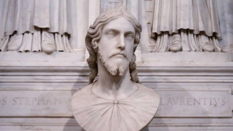 200년간 '작자 미상' 예수상, 미켈란젤로 작품으로 다시 인정