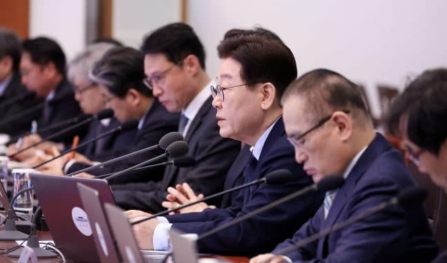 이재명 대통령, 중동 위기 대응 및 '비정상 정상화' 강조