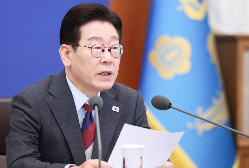 李대통령, 정유업계 겨냥 "담합 가격조작 대국민 중대범죄…대가 얼마나 큰지 곧 알게 될 것"