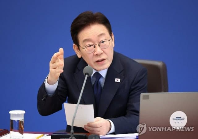 이재명 대통령, 정유업계에 강력 경고 "기름값 담합은 대국민 중대범죄…대가 곧 알게 될 것"