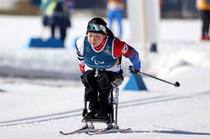 김윤지, 패럴림픽 데뷔전 바이애슬론 스프린트 4위…"주행 괜찮아 자신감 붙었다"
