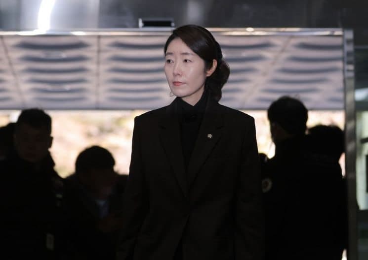 경찰, '1억 공천헌금' 강선우 구속 후 첫 조사