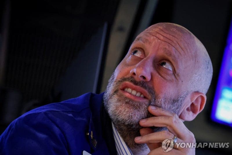 뉴욕증시, 유가 폭등·고용 충격에 하락 마감…스태그플레이션 우려 고개