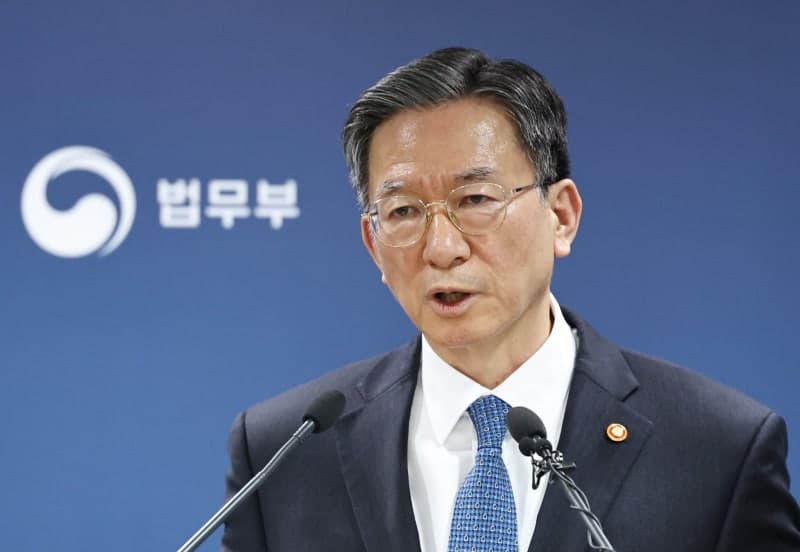 이재명, '개혁 신중론' 재강조: 사법 부정은 일부의 문제