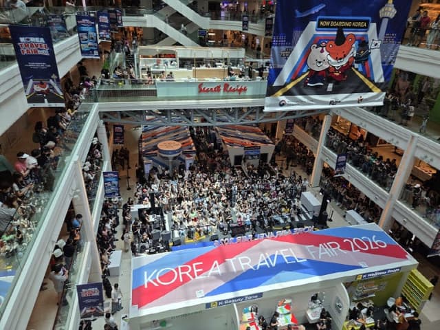 "K뷰티·K푸드 체험에 북적"…관광공사, 싱가포르 로드쇼서 17억 매출 성과