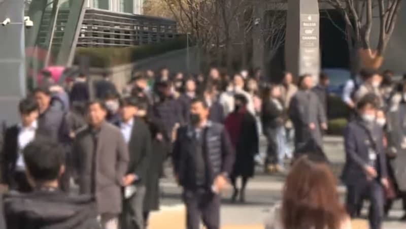 국민소득 3년째 3만6천달러대 정체, 대만·日에 추월