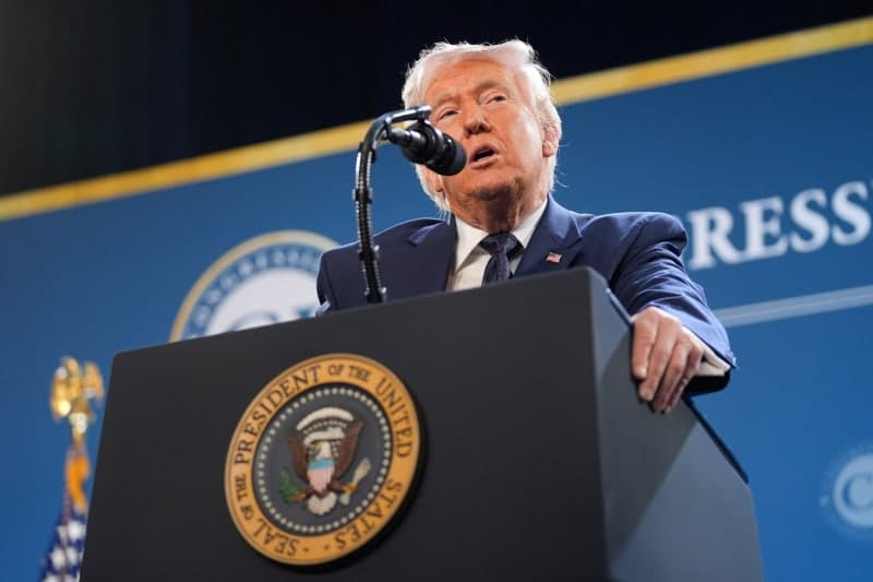 트럼프, 이란 새 최고지도자 모즈타바 "마음에 들지 않는다" "큰 실수"