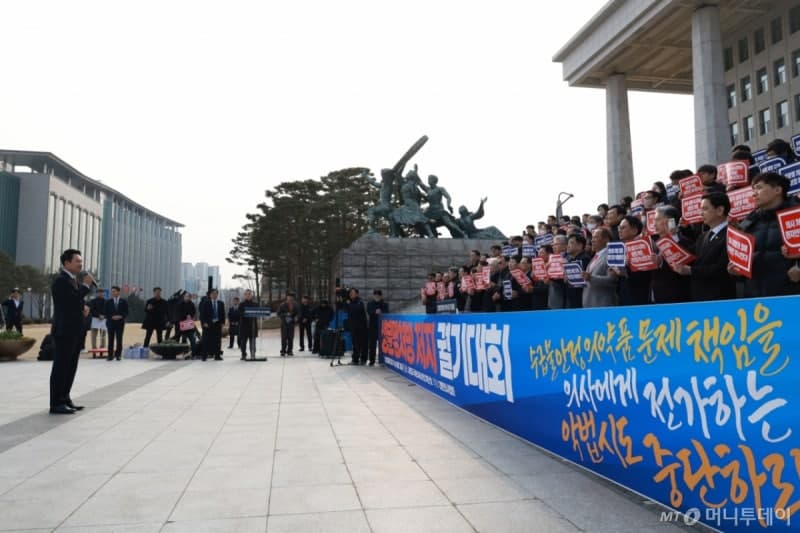 장동혁 "尹 급한 의료개혁에 국민·의료계 상처…반성"