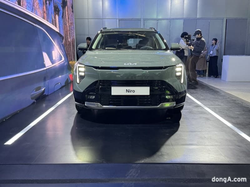 포르쉐, 신형 '카이엔 S 일렉트릭' 하반기 韓 출시…기아 '더 뉴 니로' 10주년 디자인·안전·편의성 개선