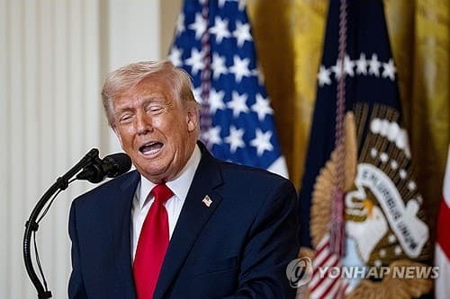 "설마 막겠어?" 방심한 트럼프…이란 호르무즈 봉쇄 위협 '무방비'