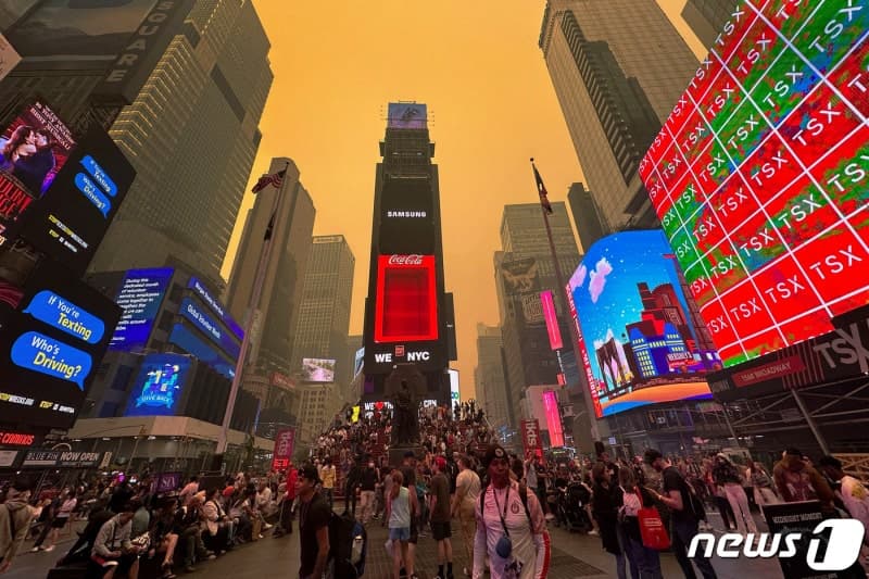 美 뉴욕시, '최저시급 4만4700원' 파격 인상안 추진…시의회 법안 발의에 '발칵'