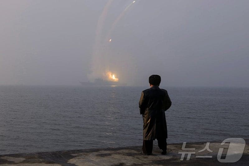 여야, 북한 탄도미사일 발사 "한반도 평화 위협" 한목소리 규탄