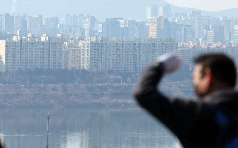 서울 주택 매매 상승폭 3개월 만에 꺾였다…2월 0.66% 상승 둔화