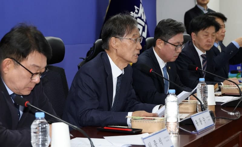 중동발 유가 급등, 당정 비축유 방출 및 추경으로 대응