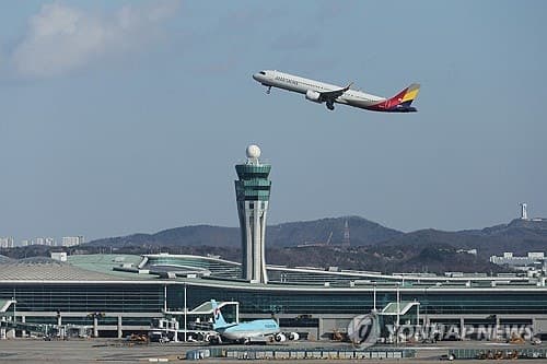 “우려가 현실로”…4월 유류할증료 18단계로 급등, 항공권 가격 10만원 이상 오를 수도