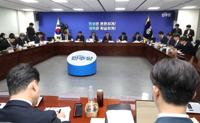 당정 "중동사태 '주의' 격상…비축유 2246만 배럴 방출·원전 이용률 80%까지"