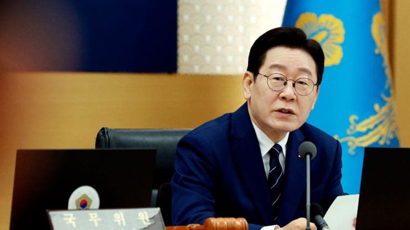李대통령, 중동 위기 장기화 대비 '전쟁 추경'·車 5부제 검토 지시