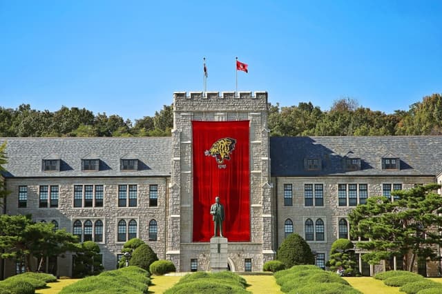 경찰, 고려대 여자 화장실 불법 촬영 20대 남성 체포…태블릿서 몰카 의심 사진 발견