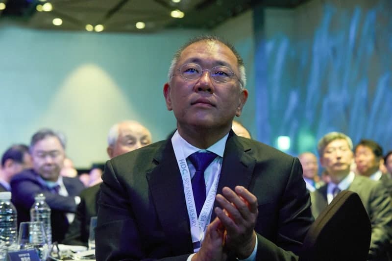 정의선 현대차그룹 회장, 지난해 연봉 174억원 수령…기아 연봉 더해져 51%↑